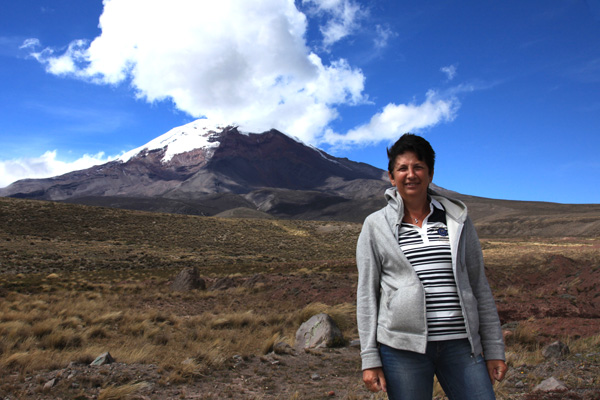 Gina Mom bij de Chimborazo